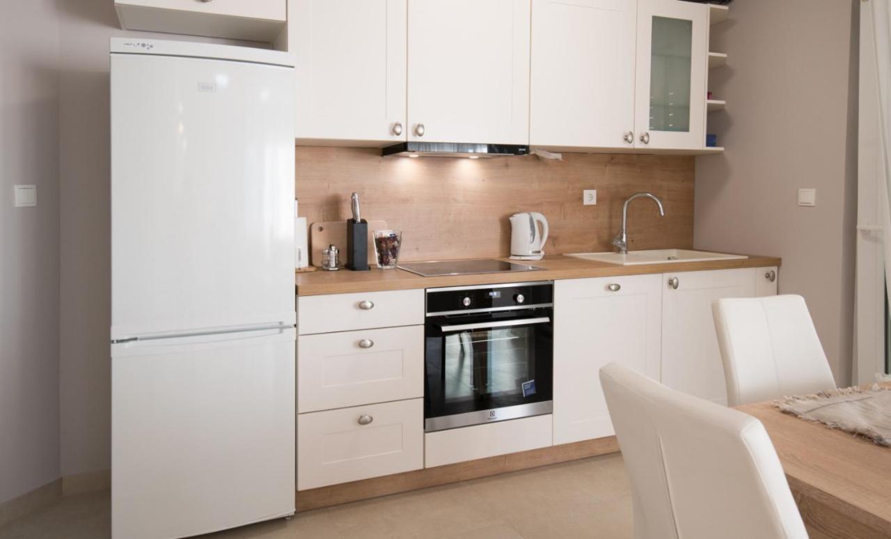 Brand New Aparment With Sea View & Swimming Pool At Ciovo - Villa Fiorentini Trogir Bagian luar foto